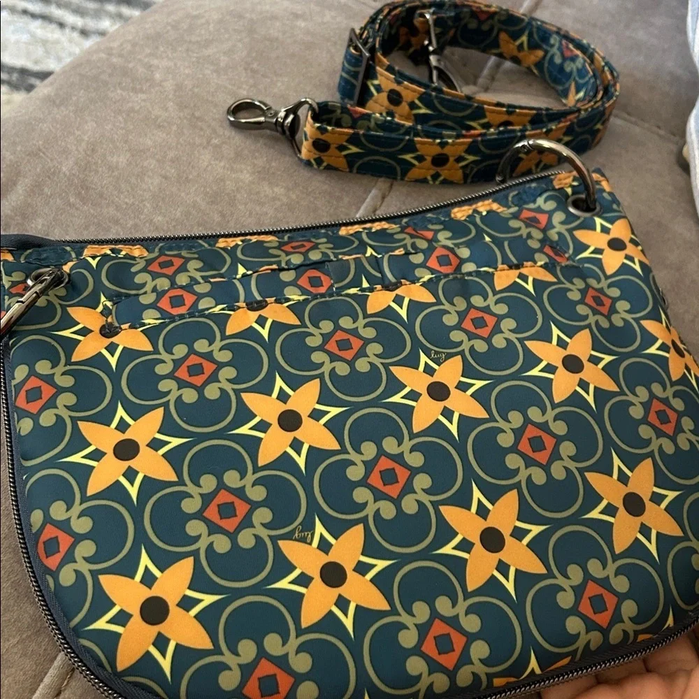 LUG SWIVEL CROSSBODY BAG NWOT TILES GREEN